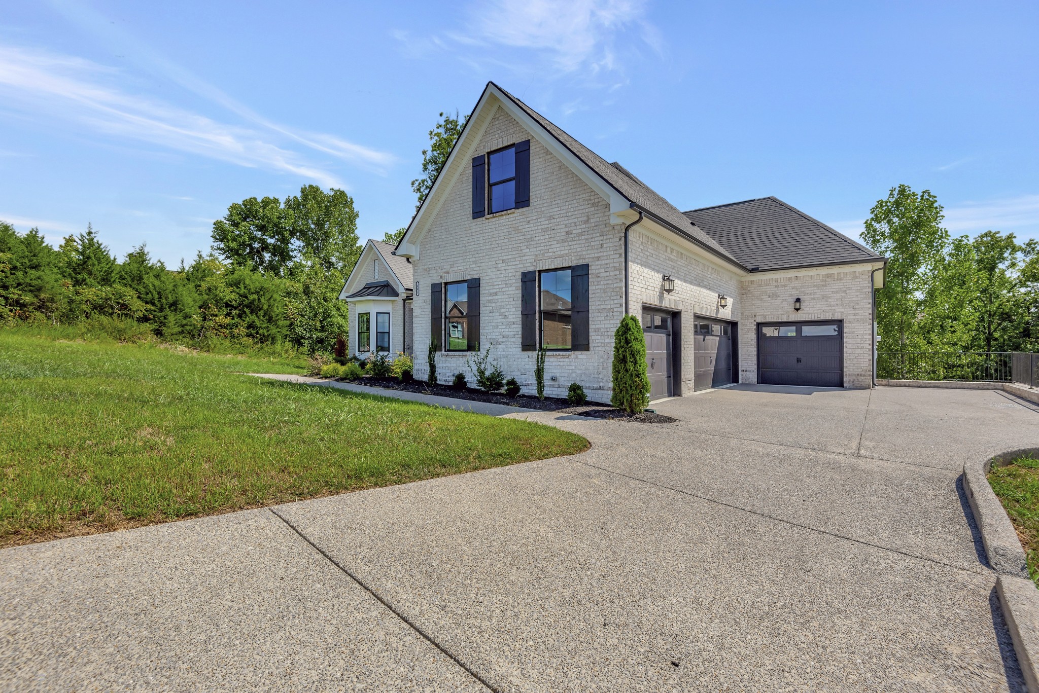 805 Saddle Ridge Dr