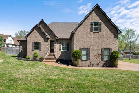 443 Cumberland Hills Dr Hendersonville TN 37075