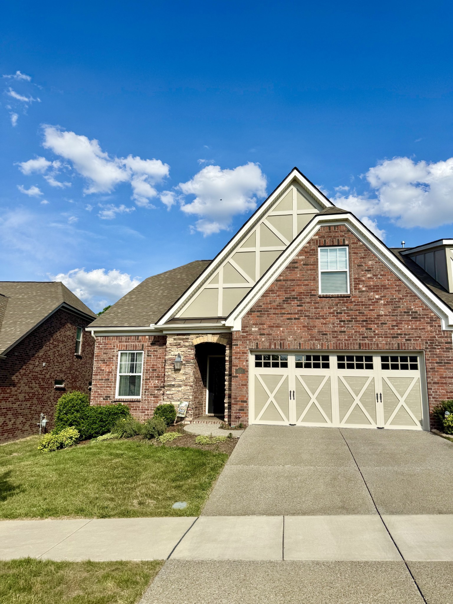 Photo 1 of 54 — 883 Cherry Grove Dr, Hendersonville, TN 37075