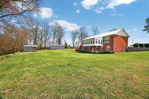 Photo of 165 Almyra Rd, Sparta, TN 38583 (MLS # 3165098)