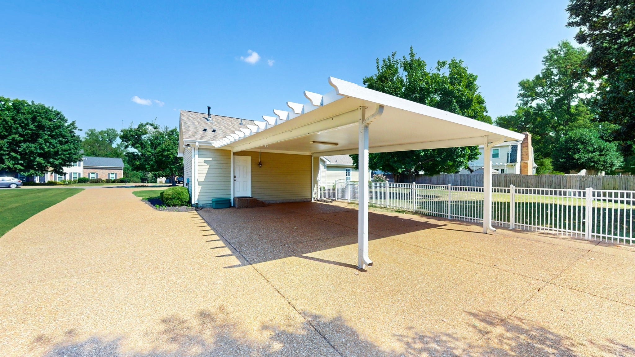 1305 Kinnard Dr