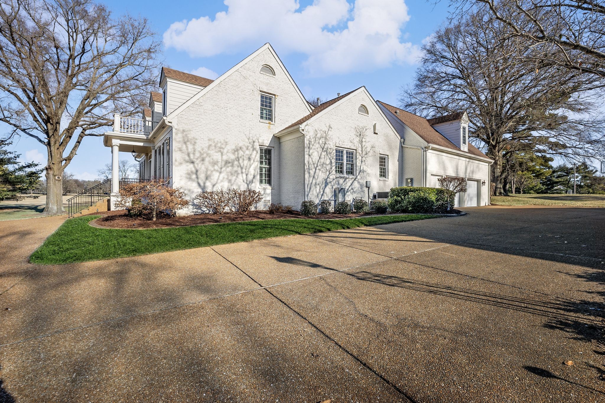 515 Midway Cir