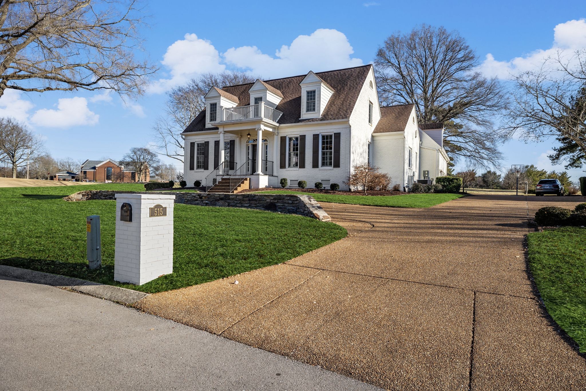 515 Midway Cir