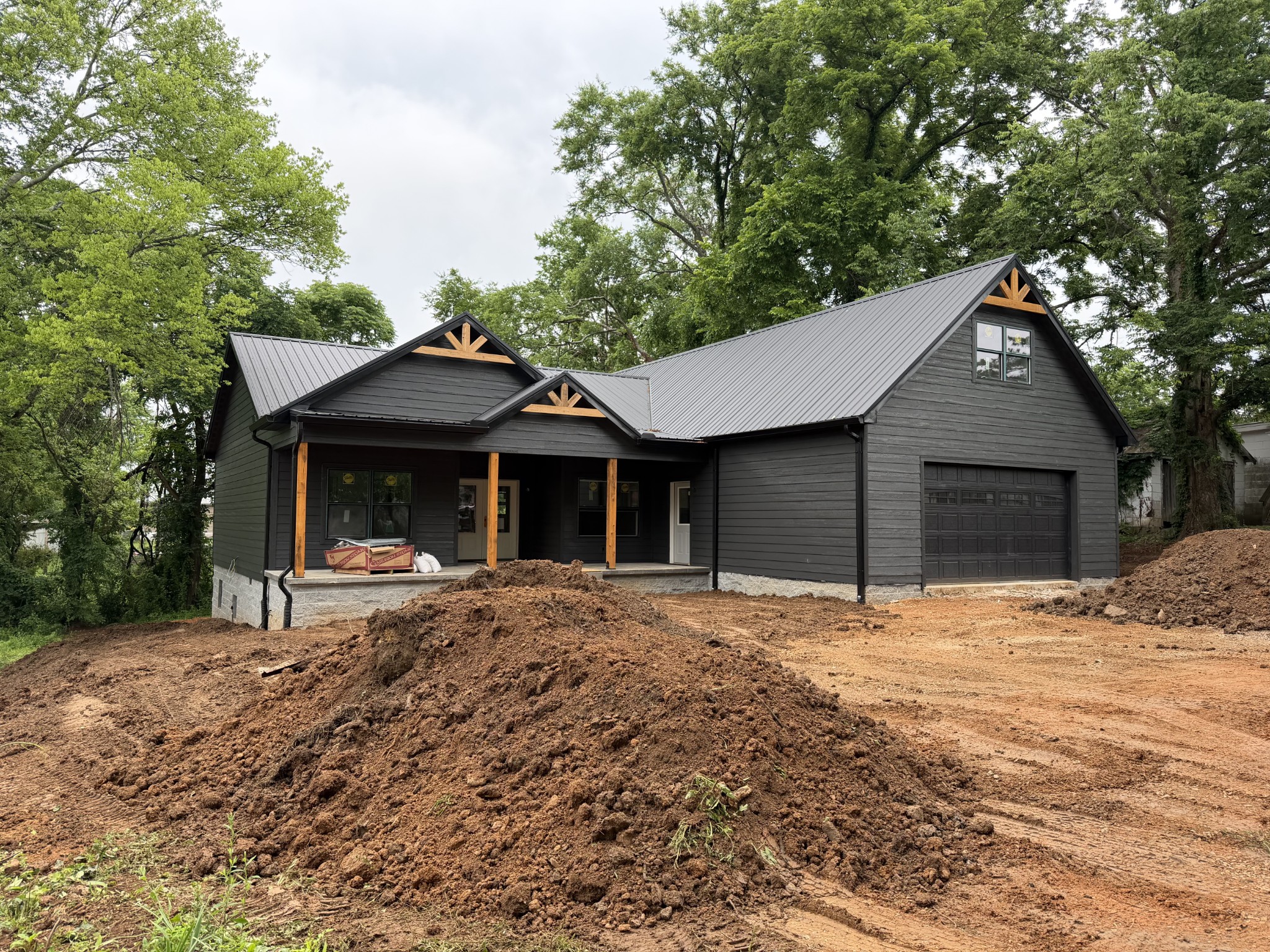 117 Nall Ave