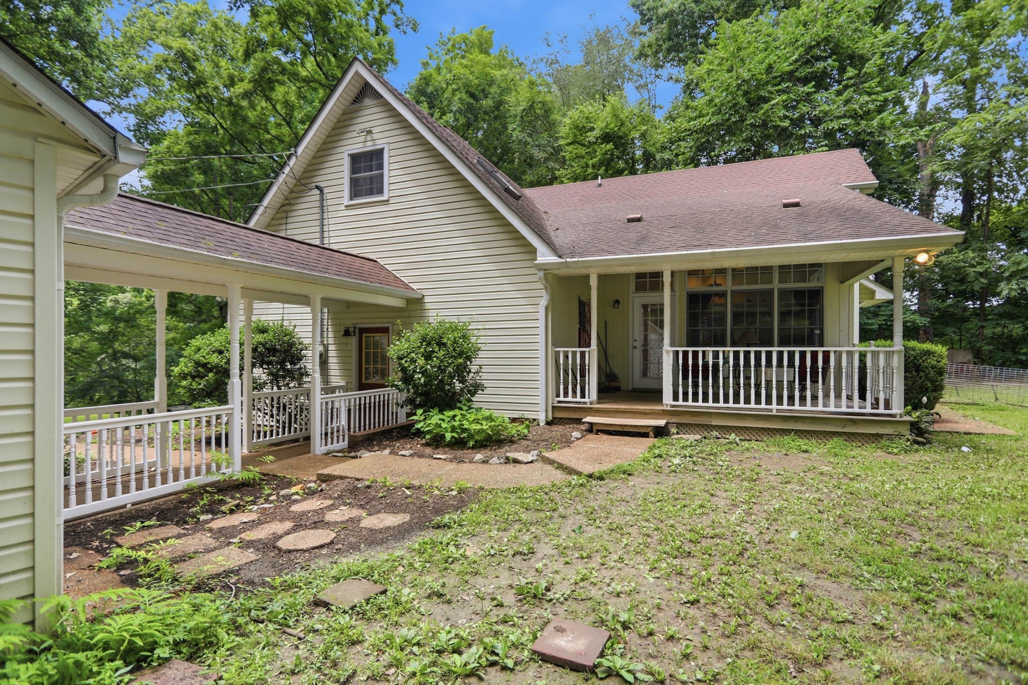 212 Derby Ct