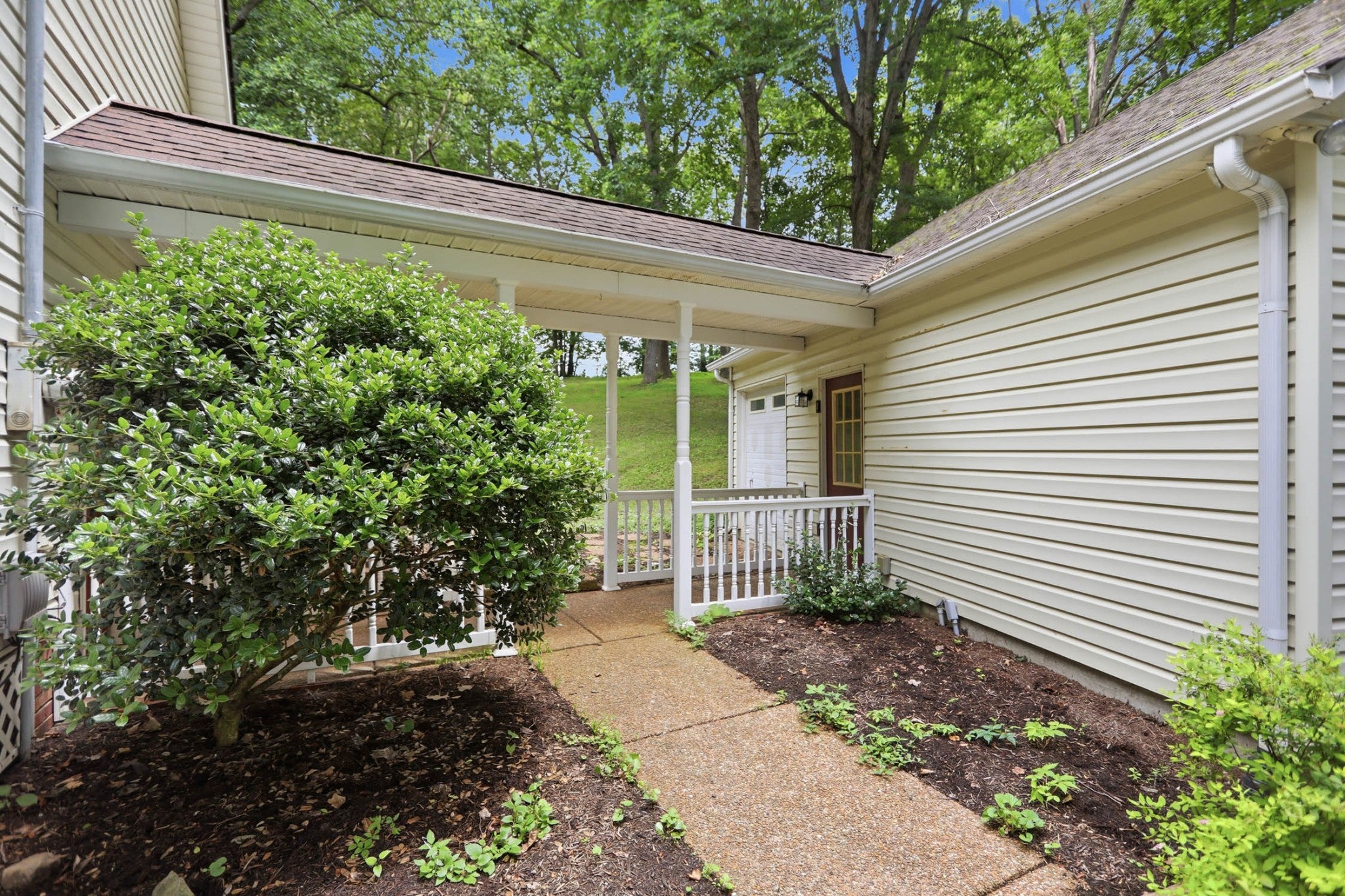 212 Derby Ct