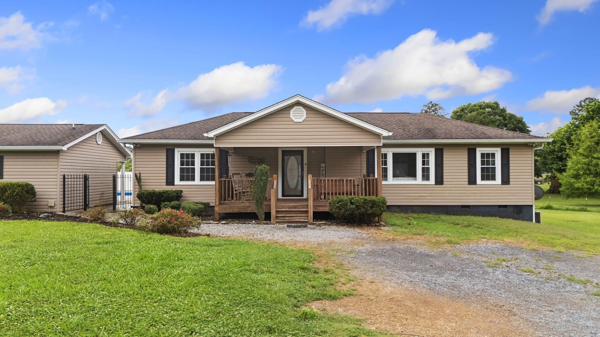 871 Kile Lake Road SE