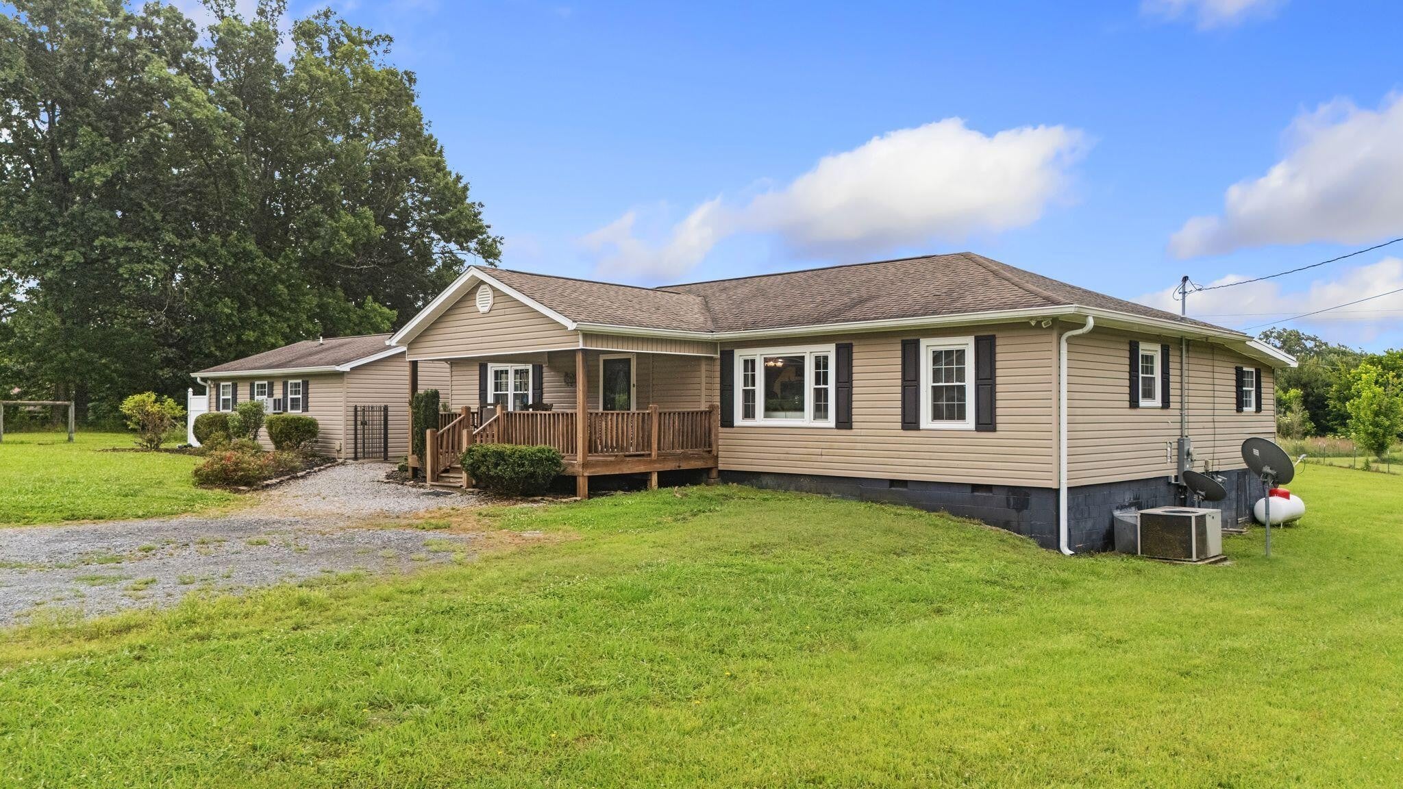 871 Kile Lake Road SE