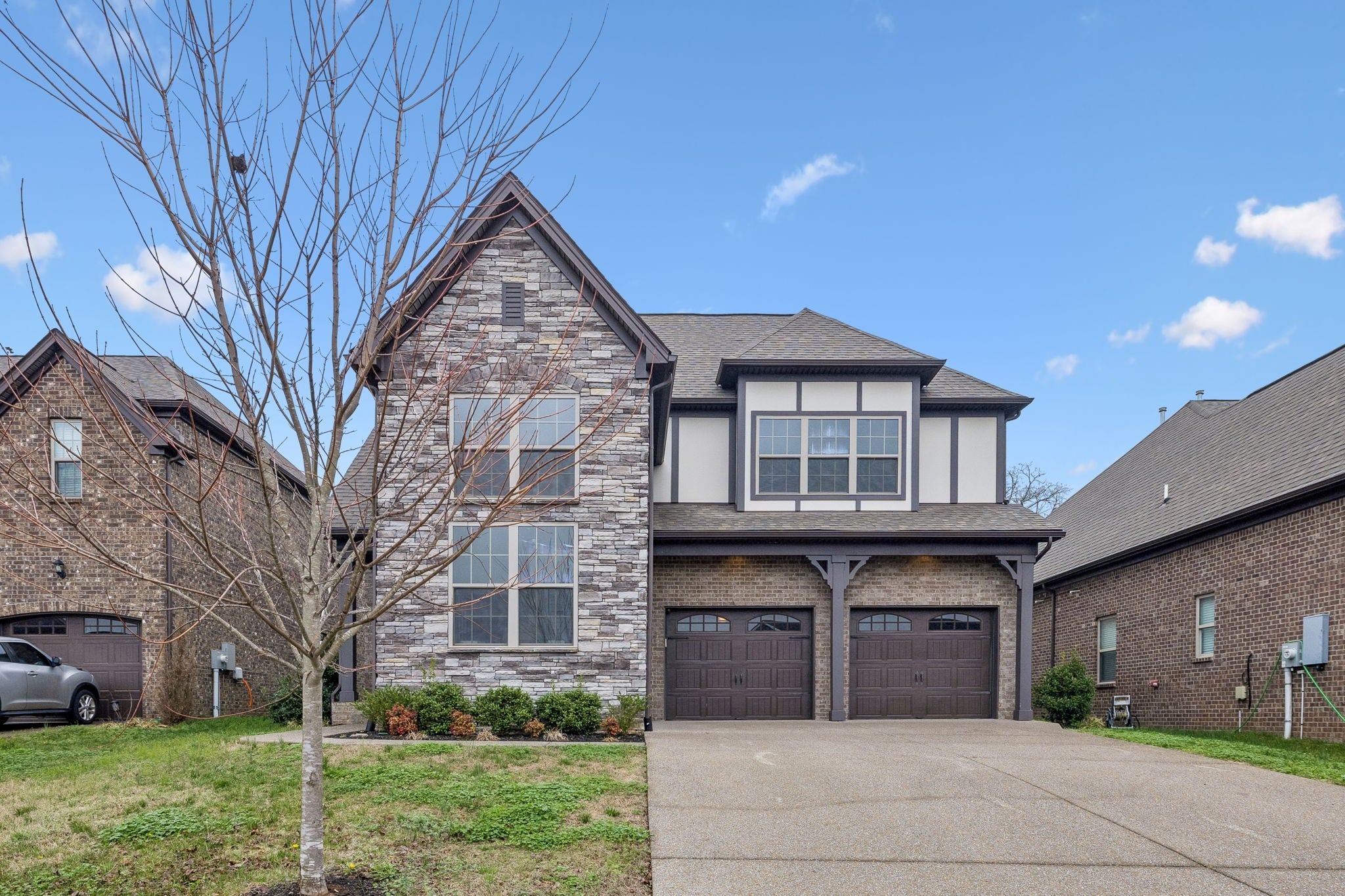 4651 Maryweather Ln