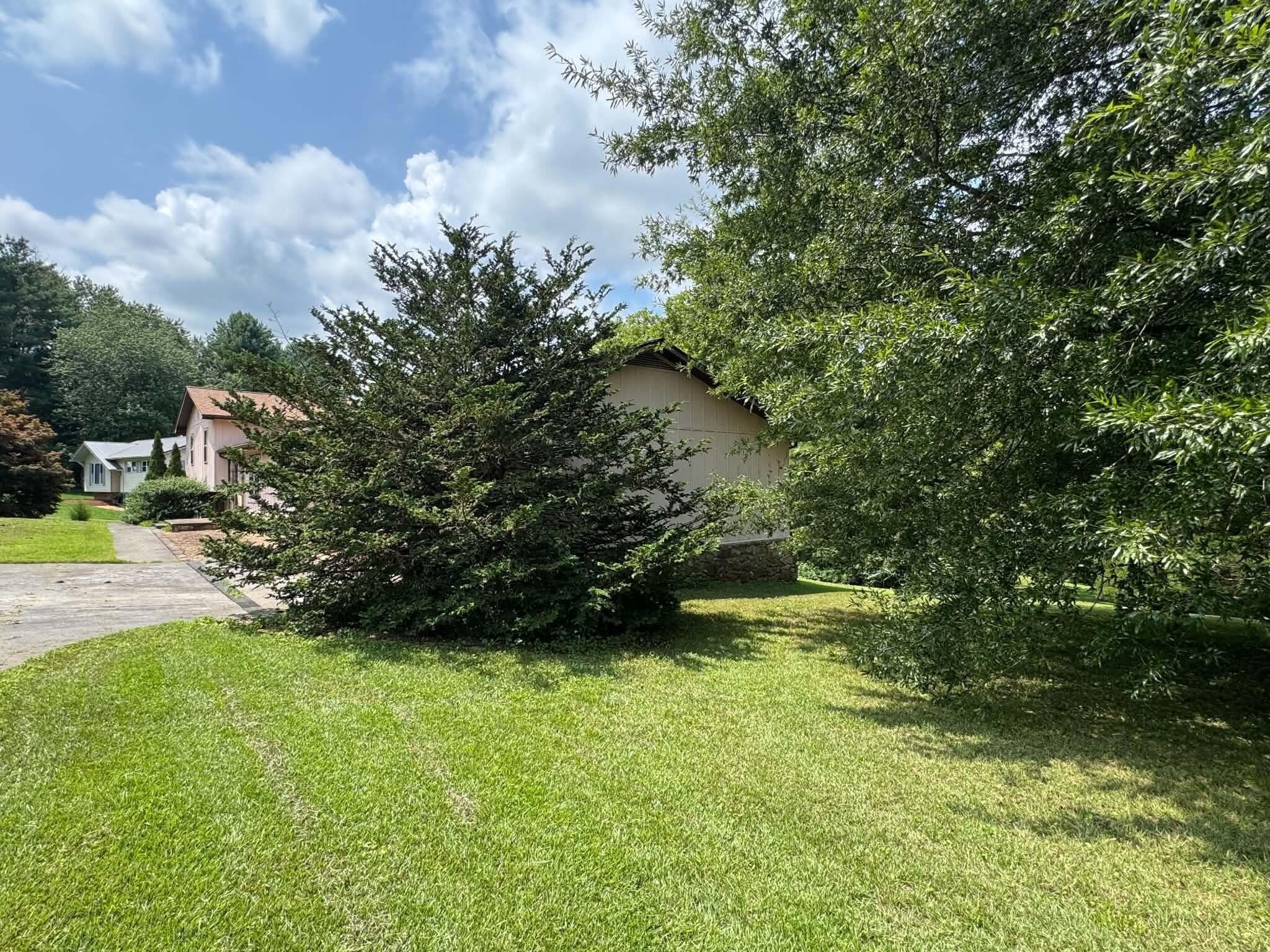 507 Kinzalow Circle