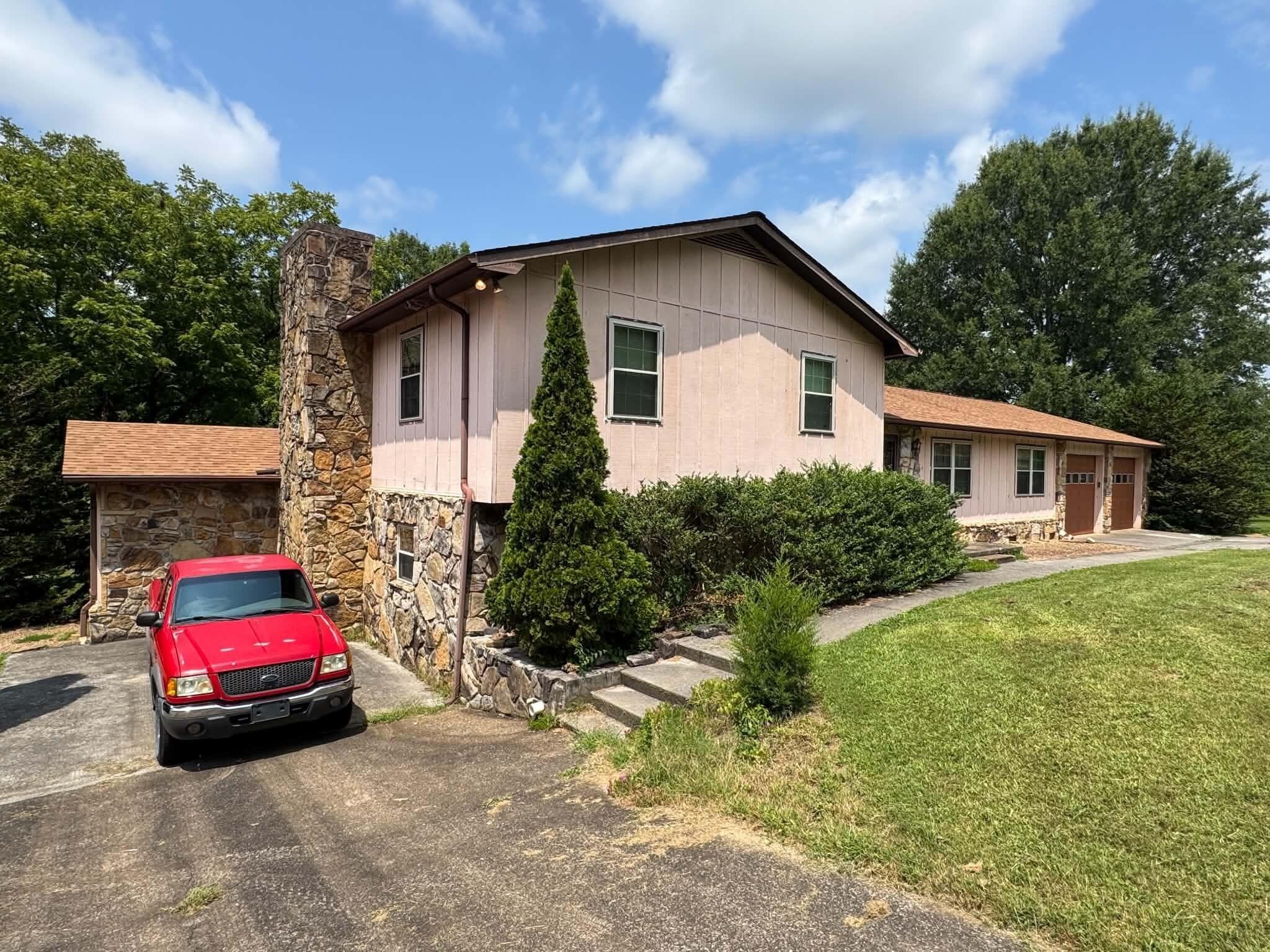 507 Kinzalow Circle