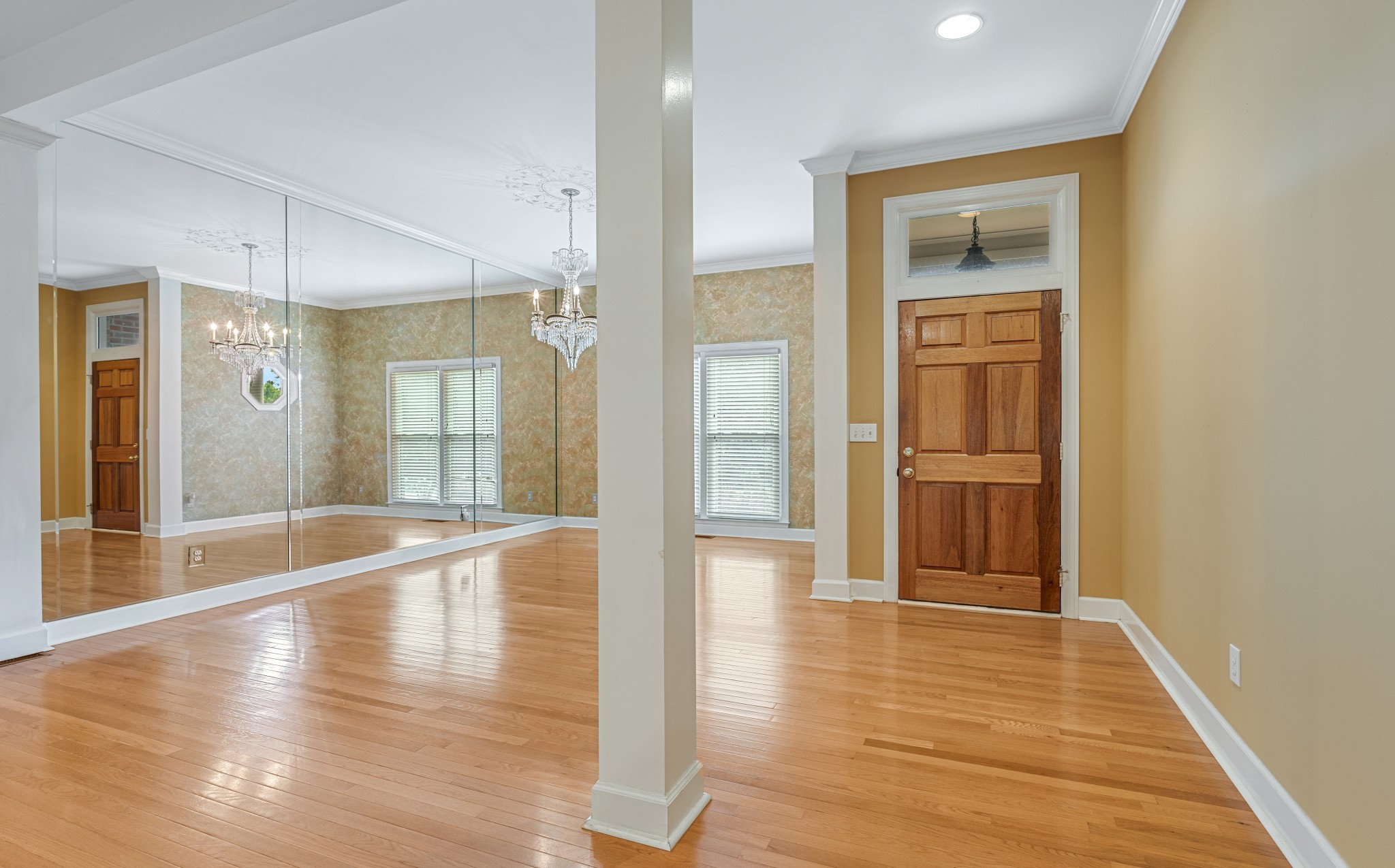1020 Cedarview Ln