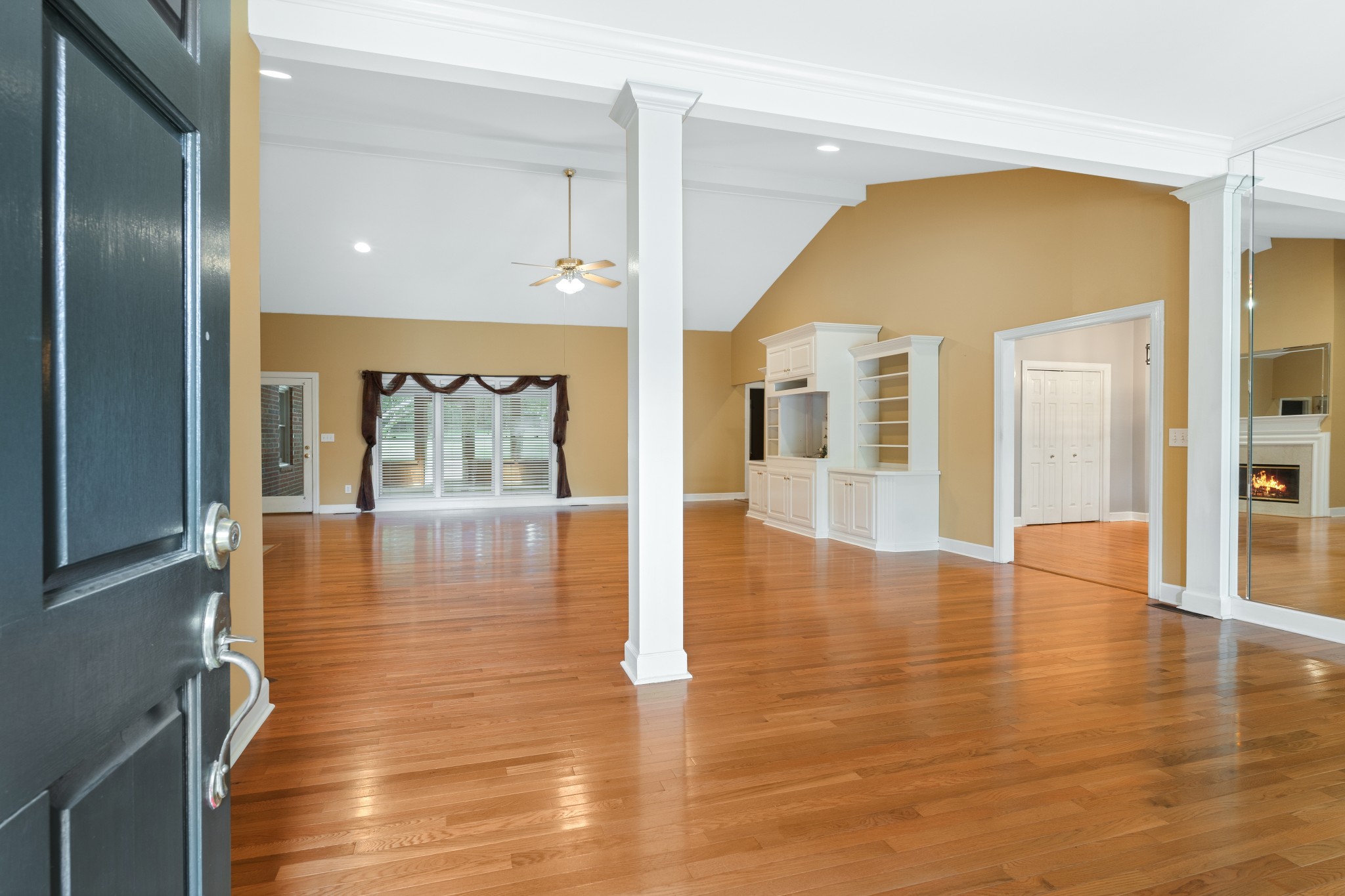 1020 Cedarview Ln