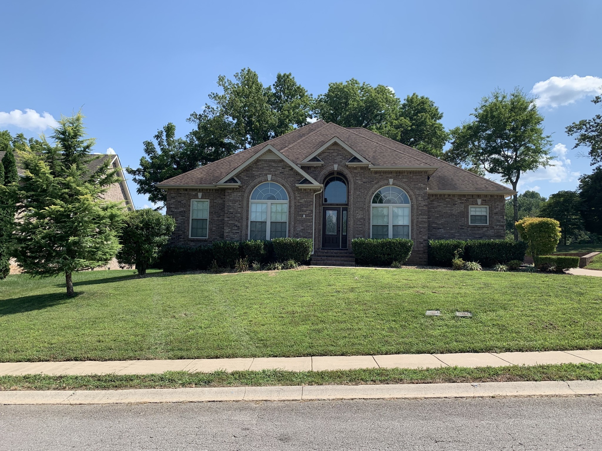 Photo 1 of 29 — 3620 Prestwicke Pl, Adams, TN 37010