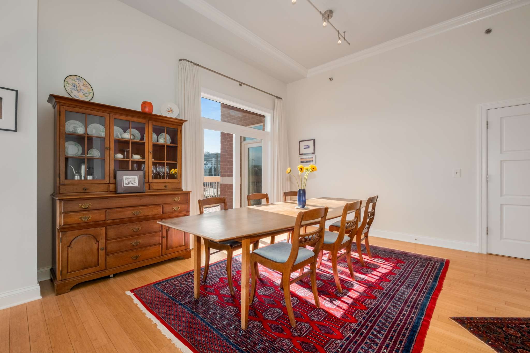 110 31st Ave N 104