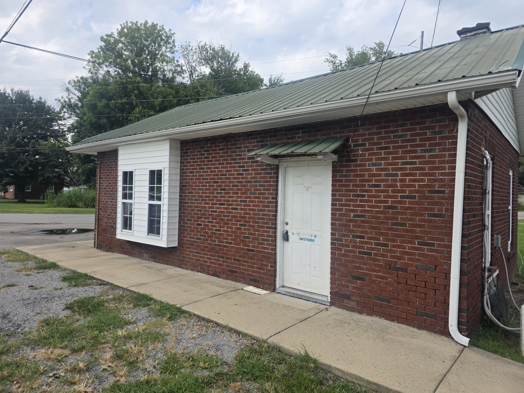 7475 Highway 52