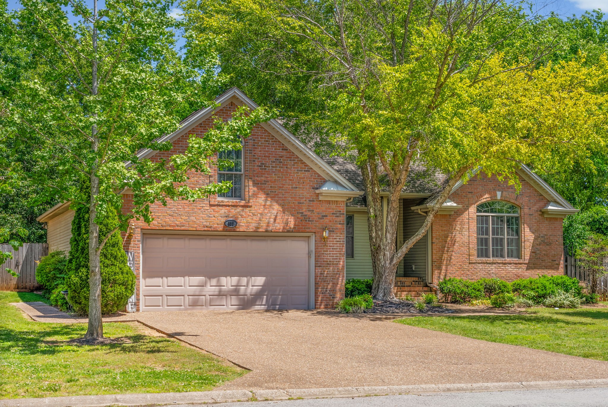 353 Irish Cir