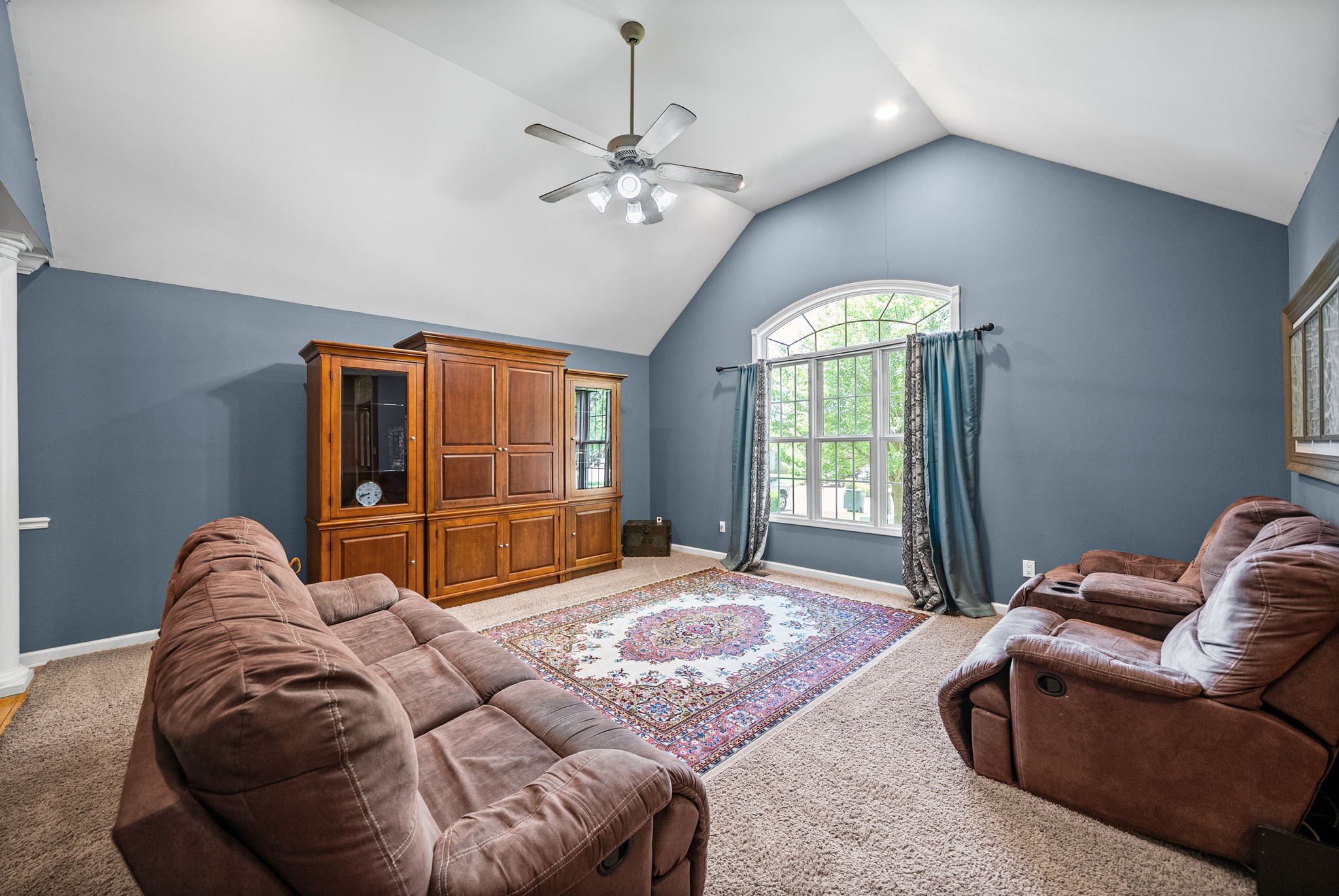 353 Irish Cir