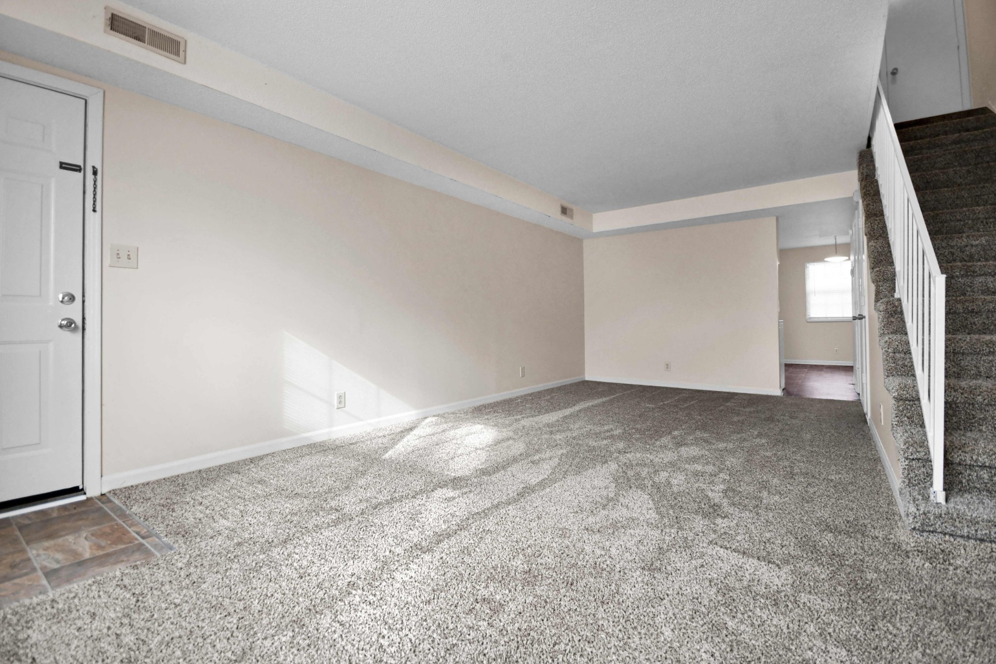 1533 E Knollwood Circle 4