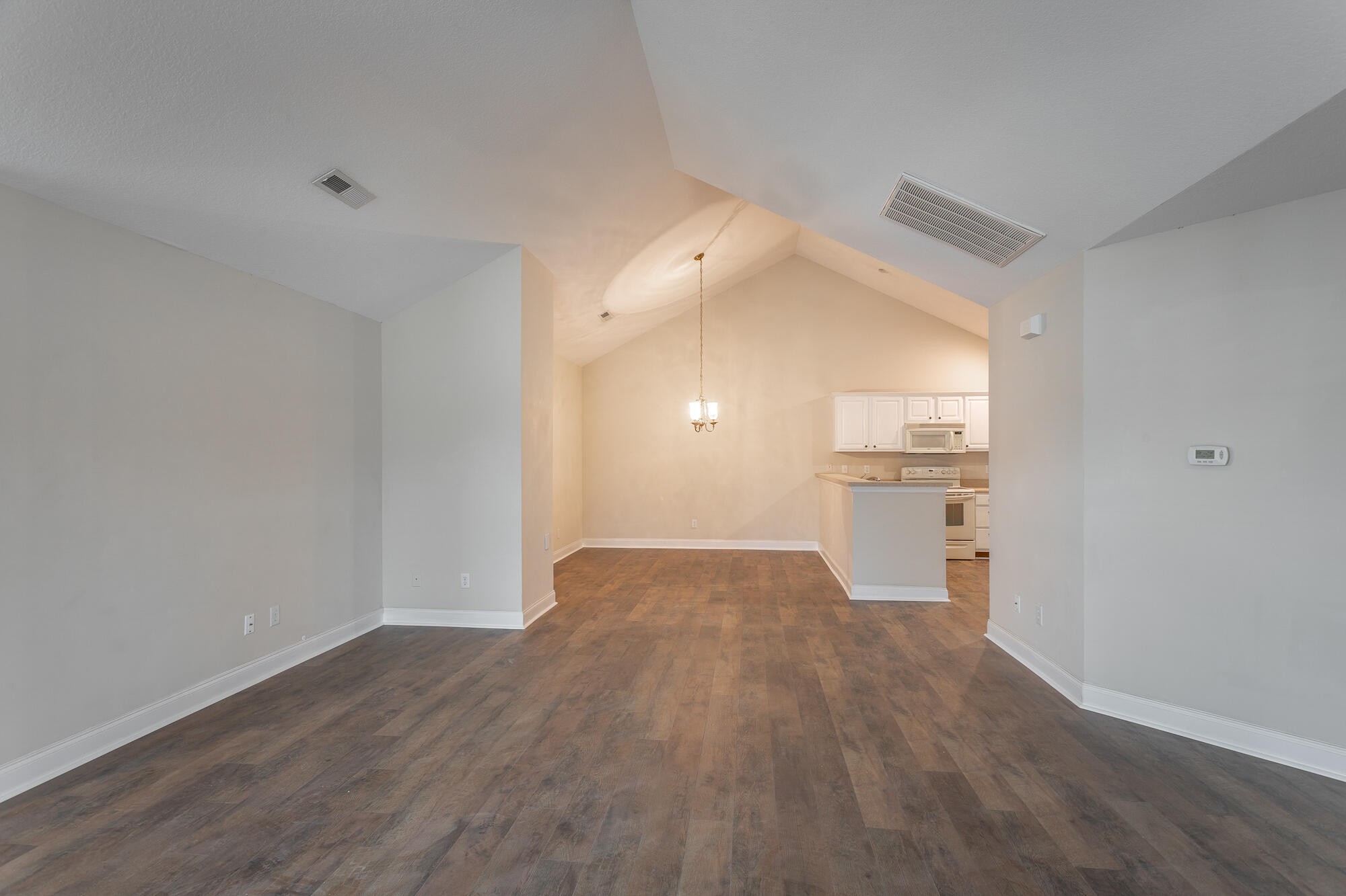 2527 Baskette Way