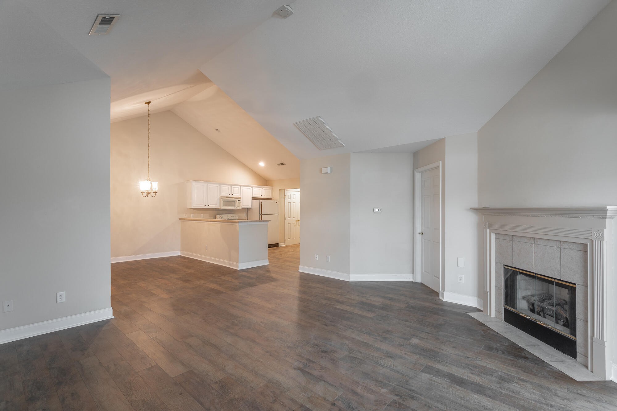 2527 Baskette Way