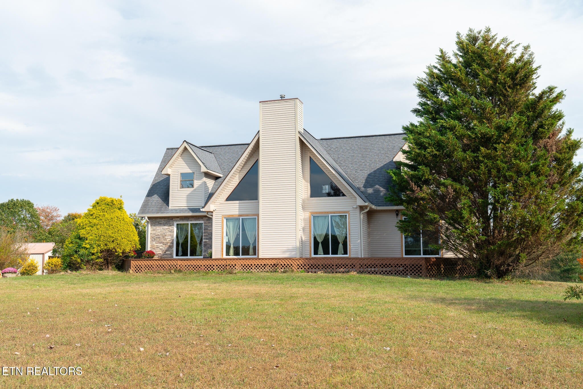 3767 Phillips Flats Rd