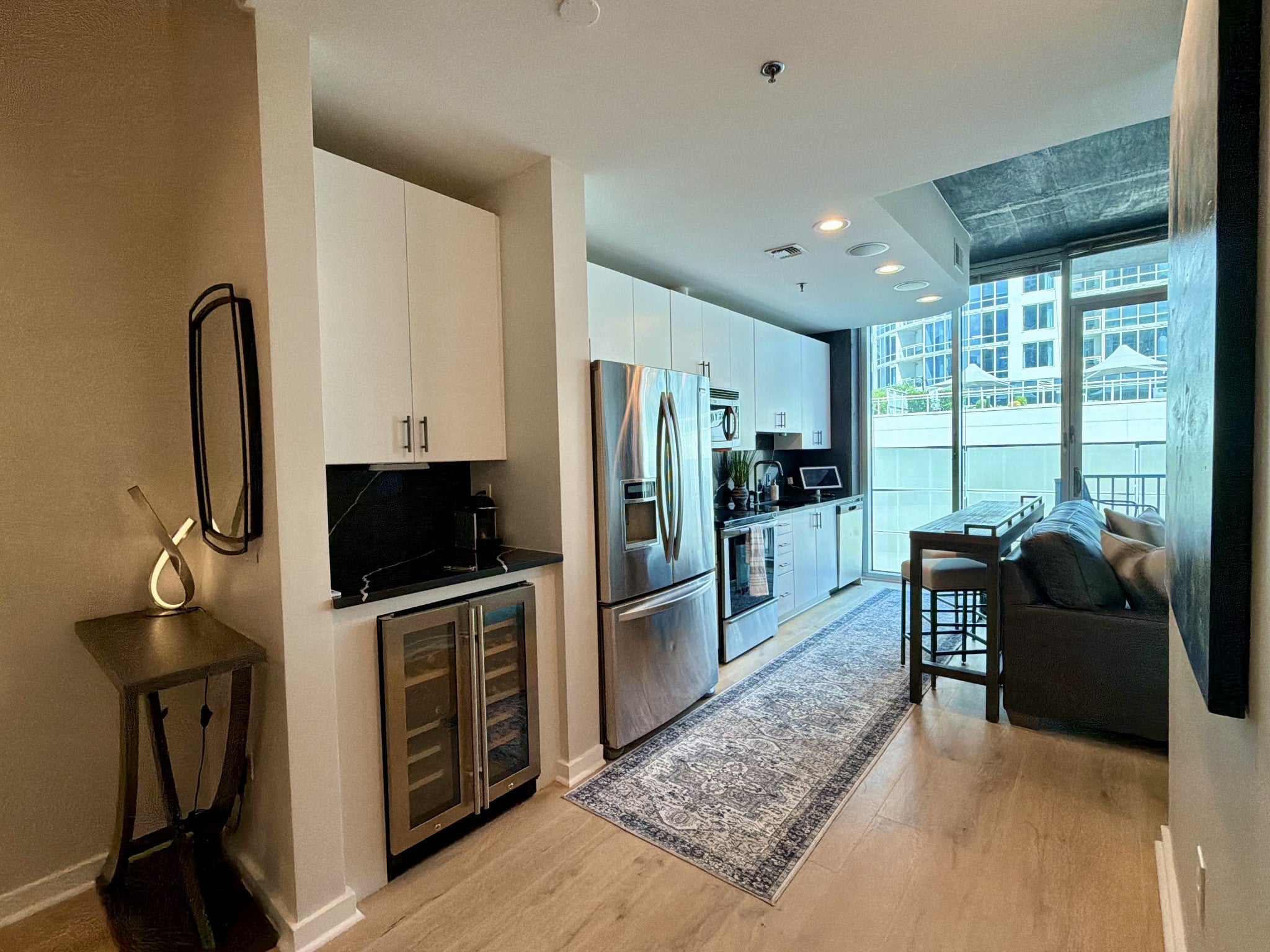 301 Demonbreun St 808