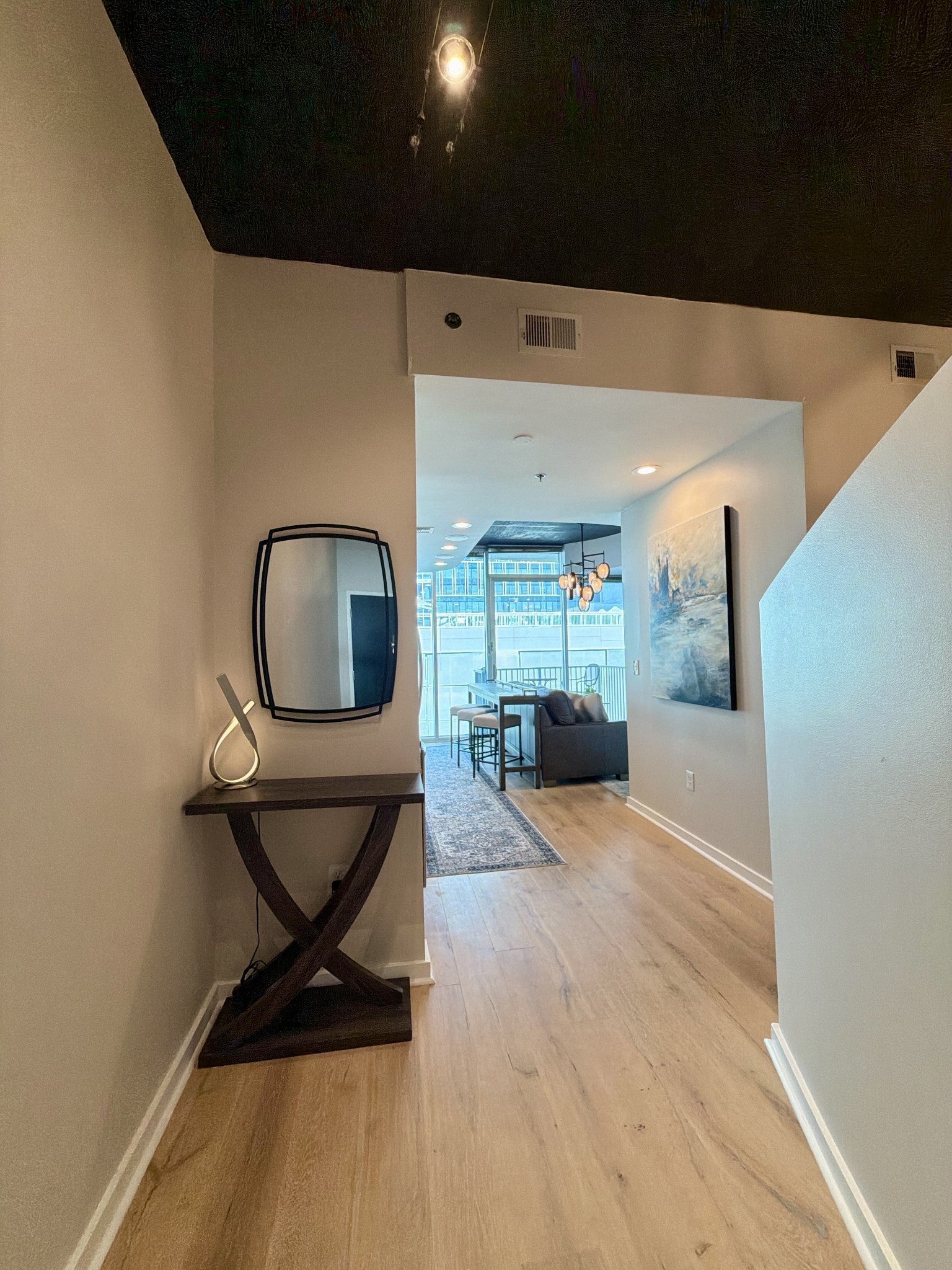 301 Demonbreun St 808