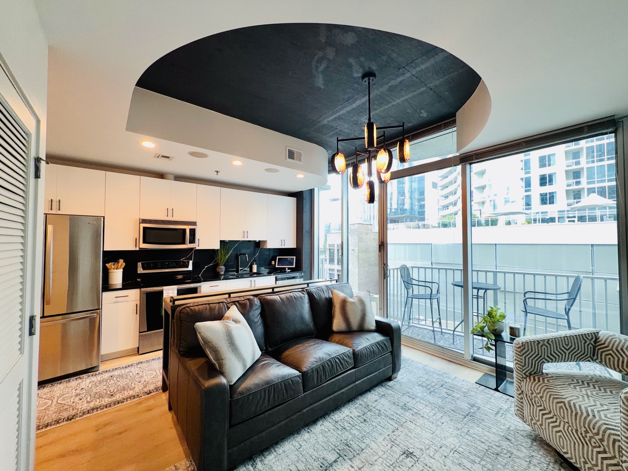 301 Demonbreun St 808