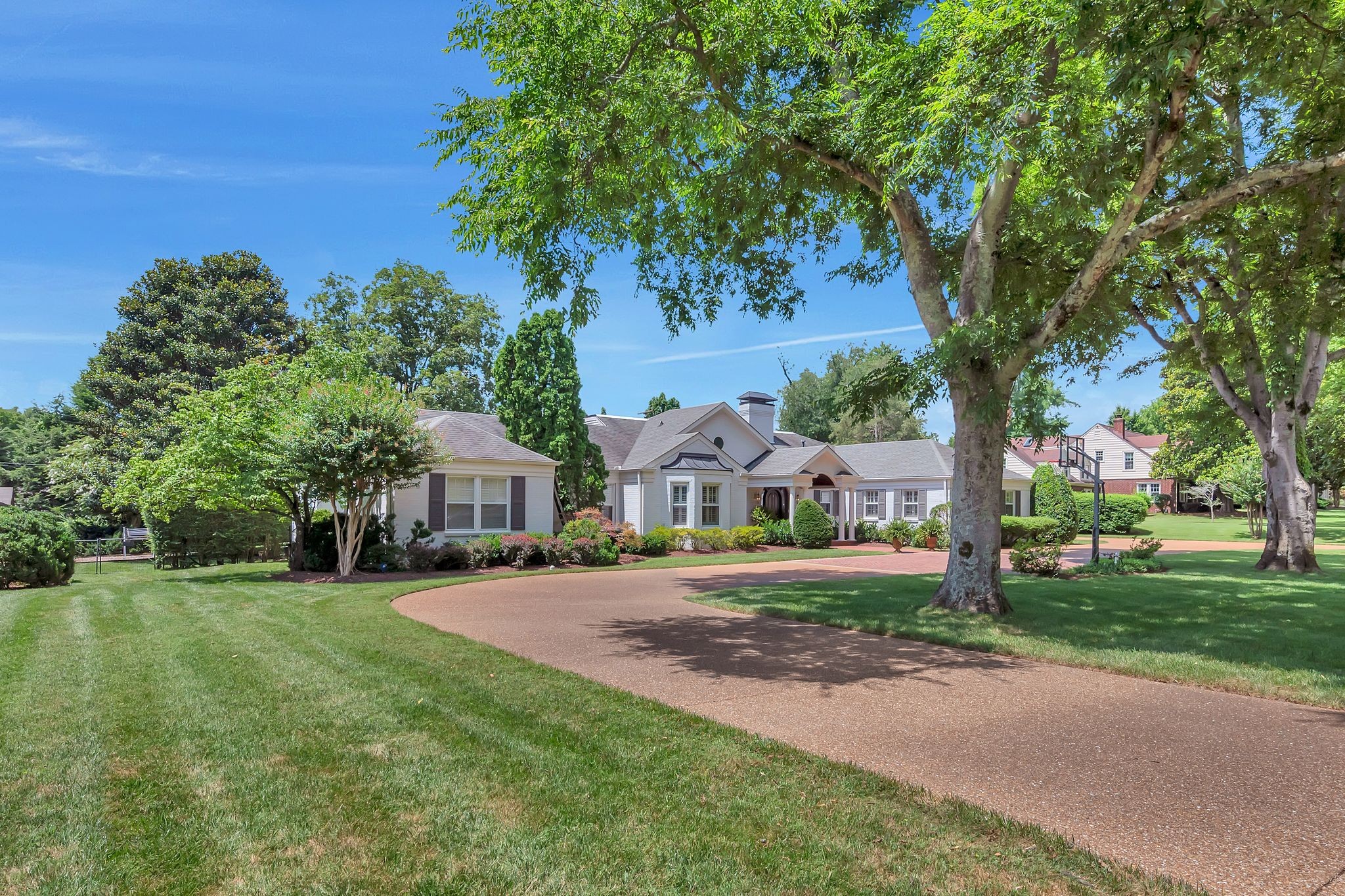 219 Hillwood Blvd