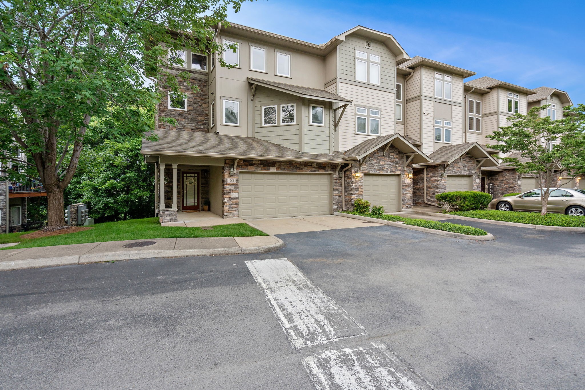 320 Old Hickory Blvd 701