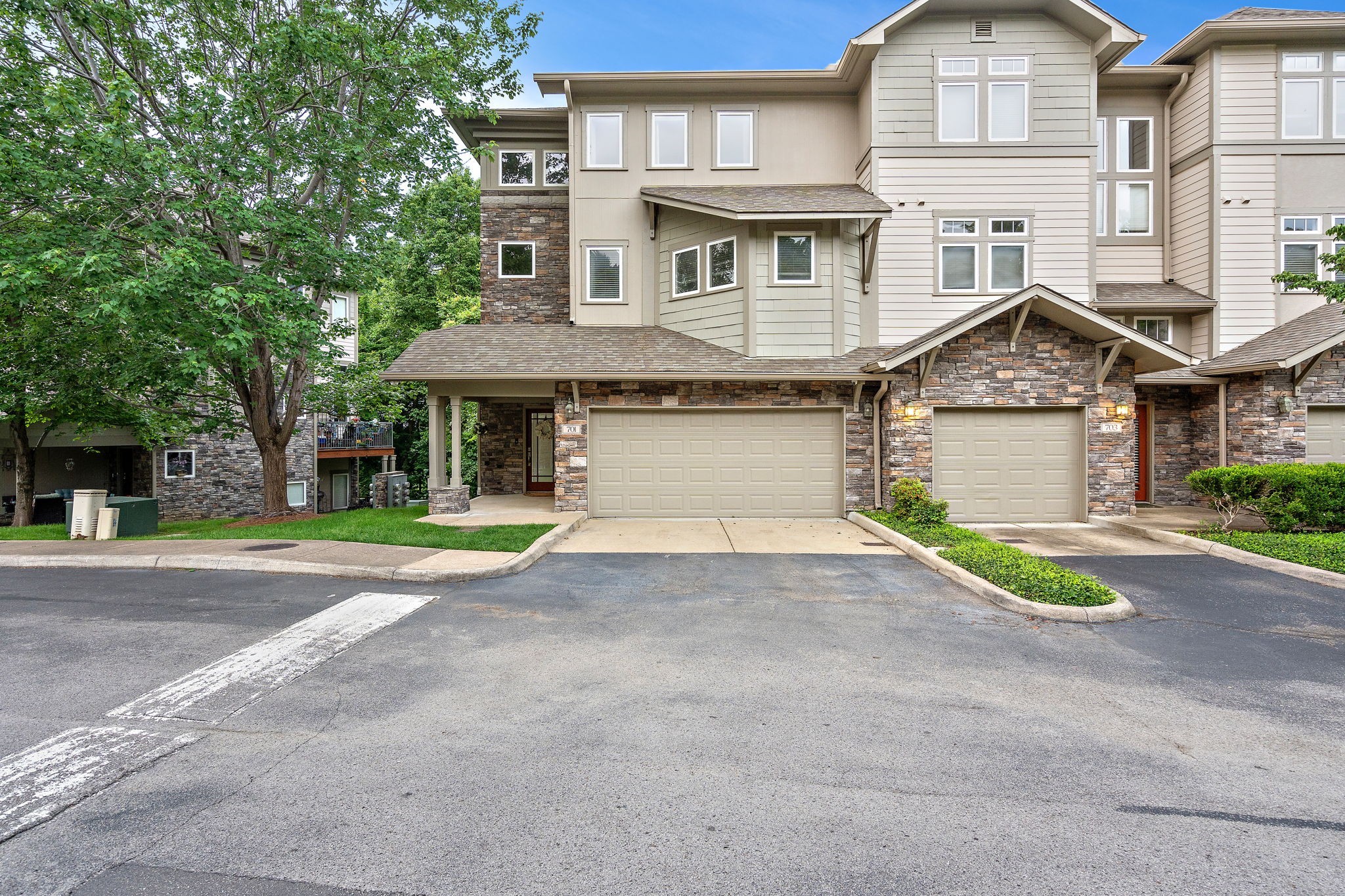 320 Old Hickory Blvd 701