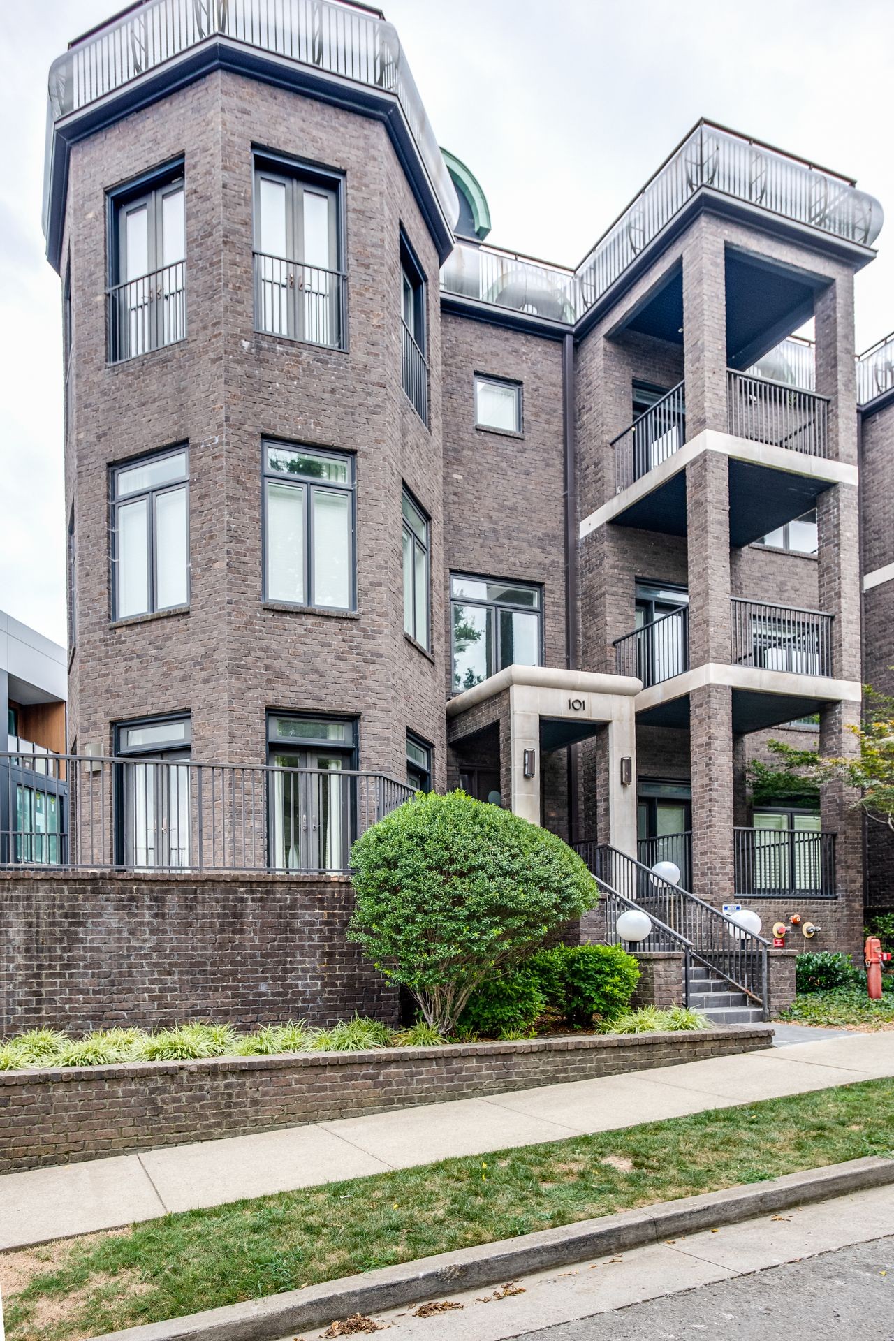 2905 Parthenon Ave 101