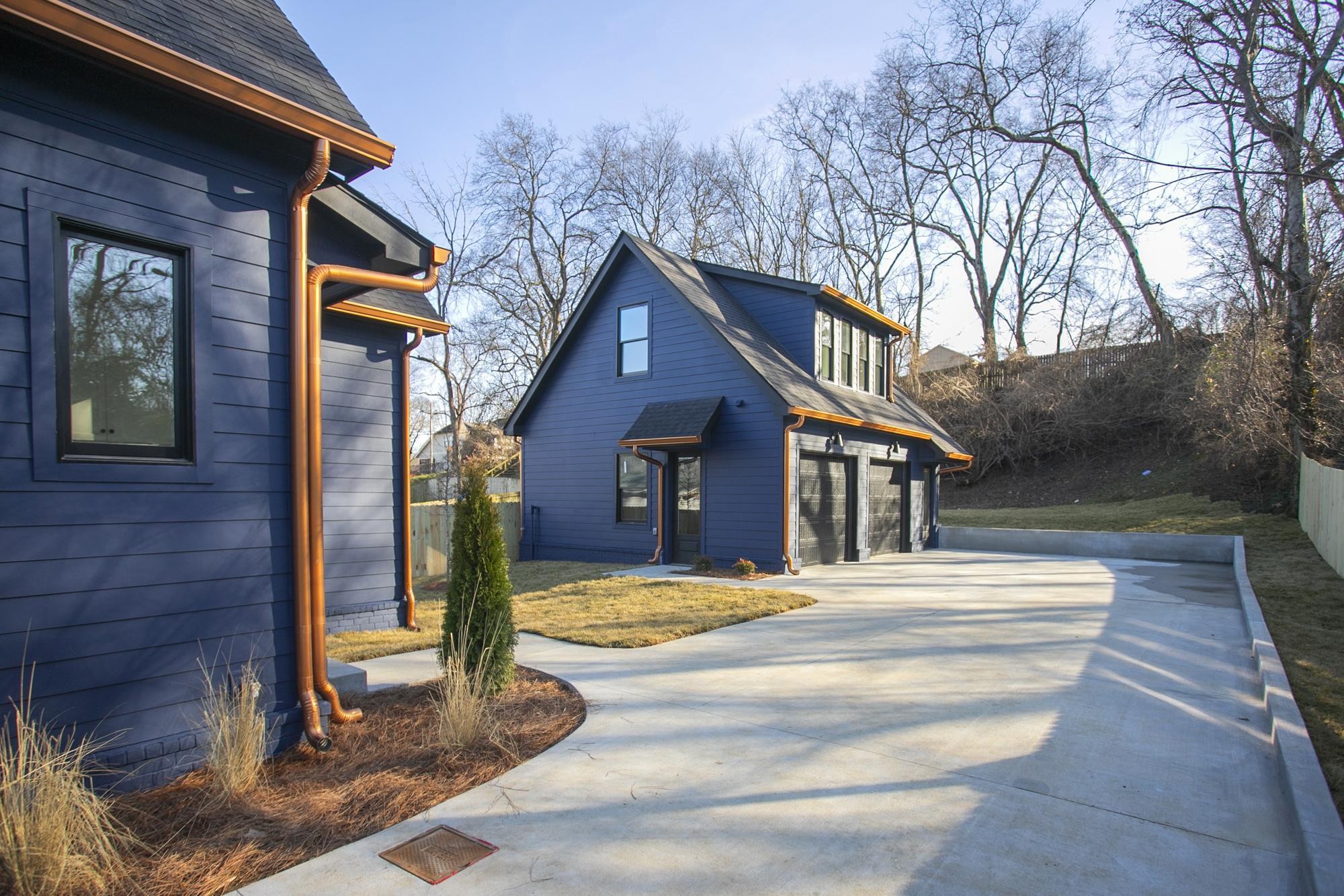 1310 Lillian St