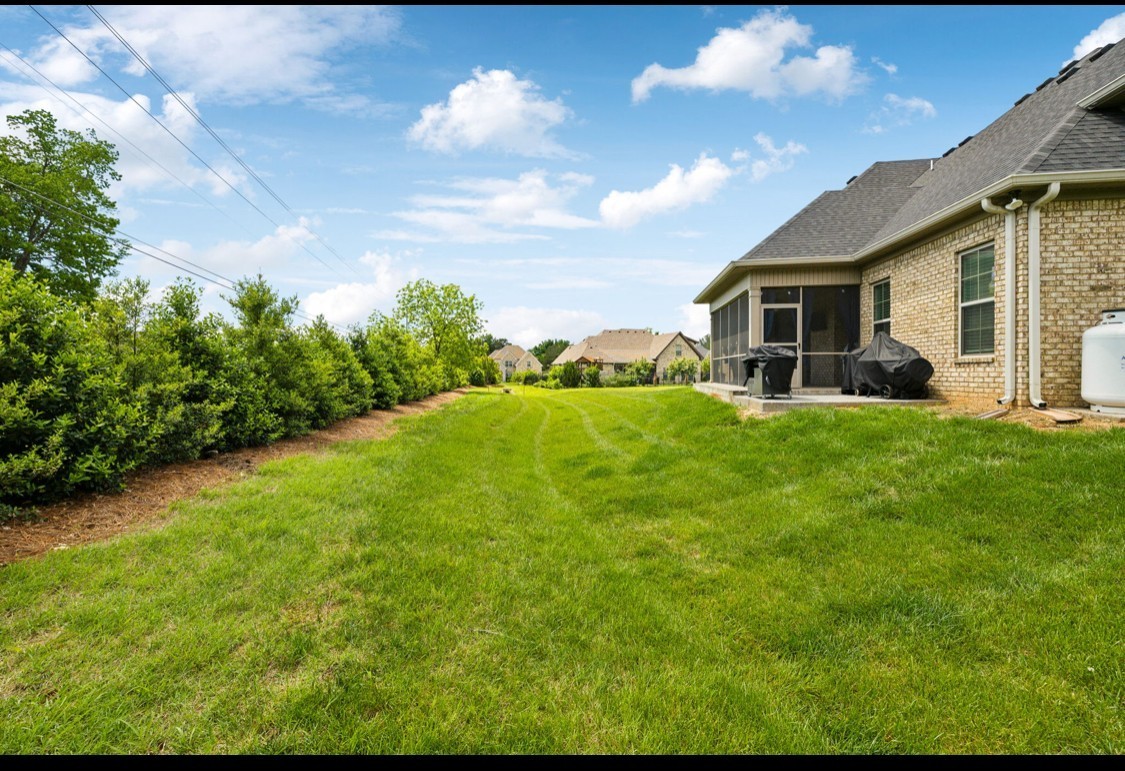 802 Licinius Ln