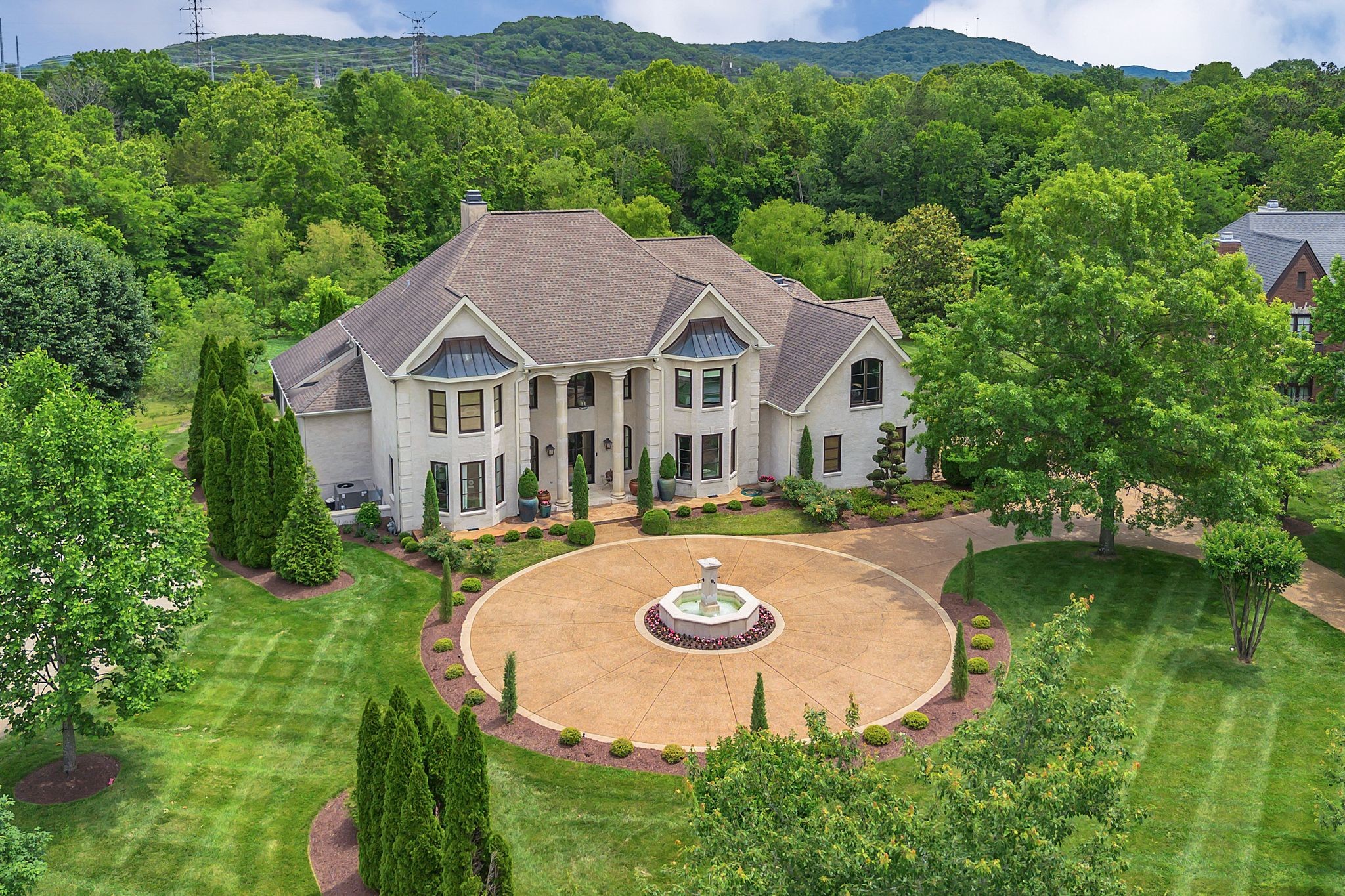 238 Pelham Dr