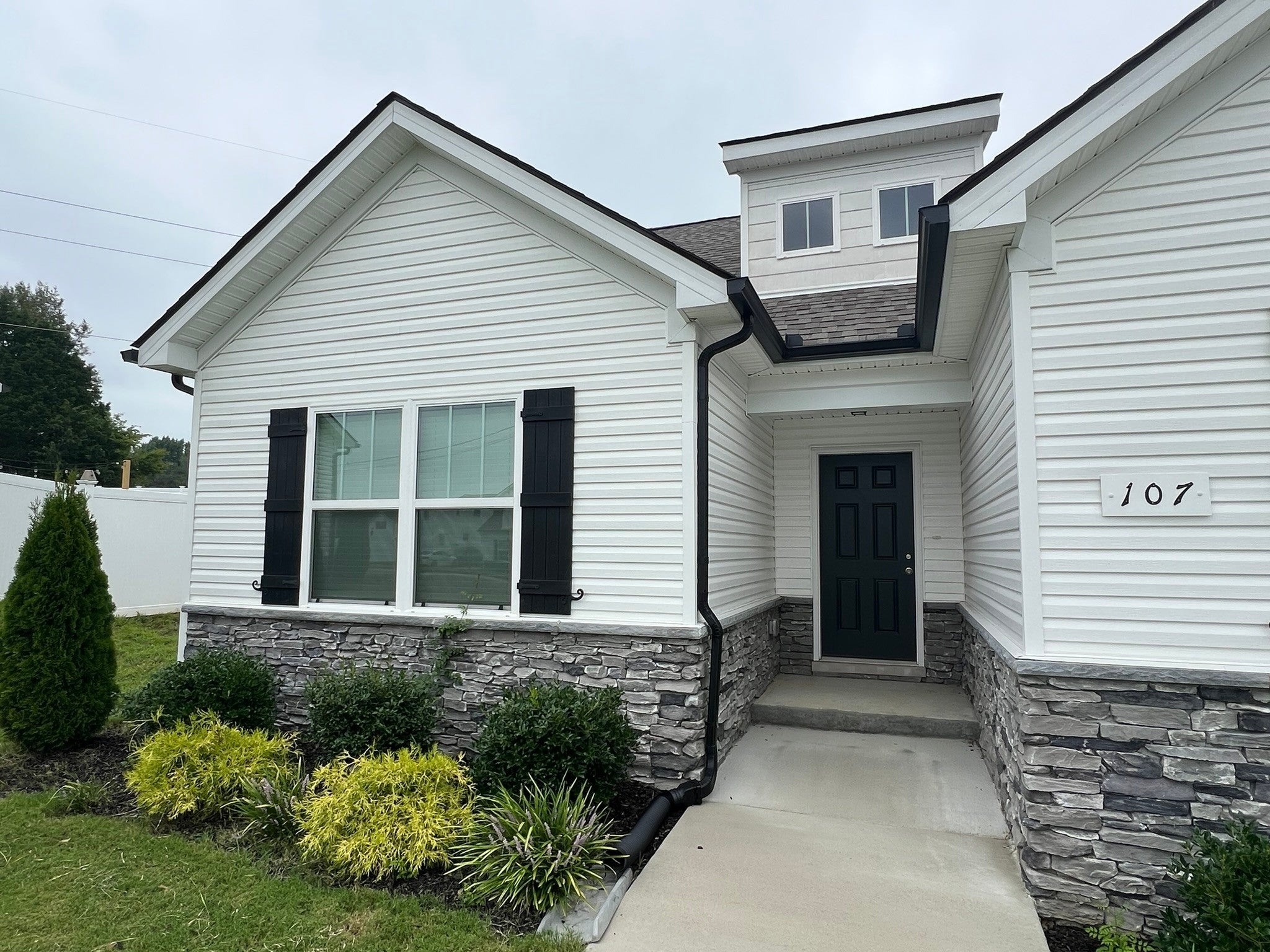 107 Curbow Ct