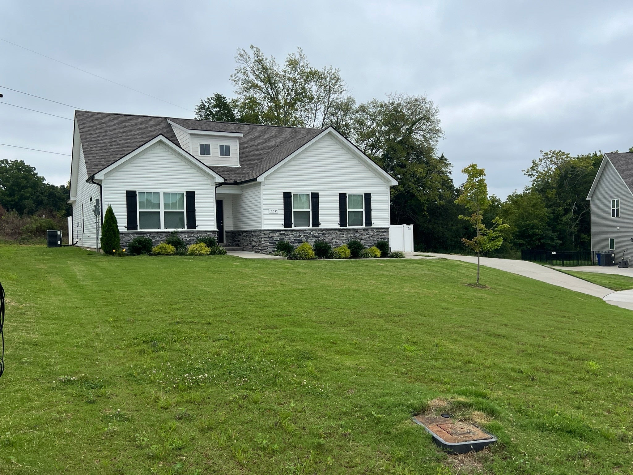 107 Curbow Ct