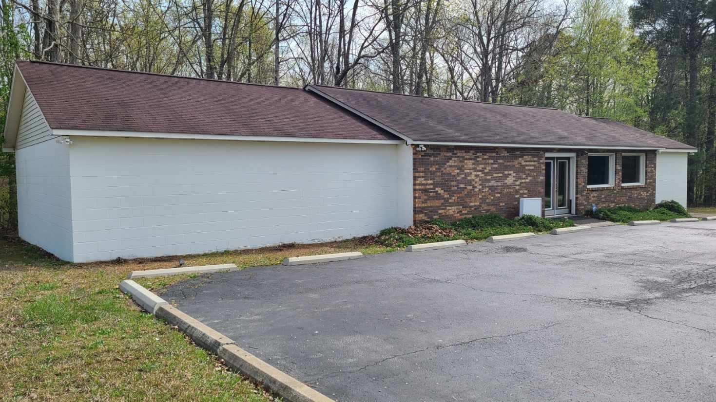 2826 Highway 100