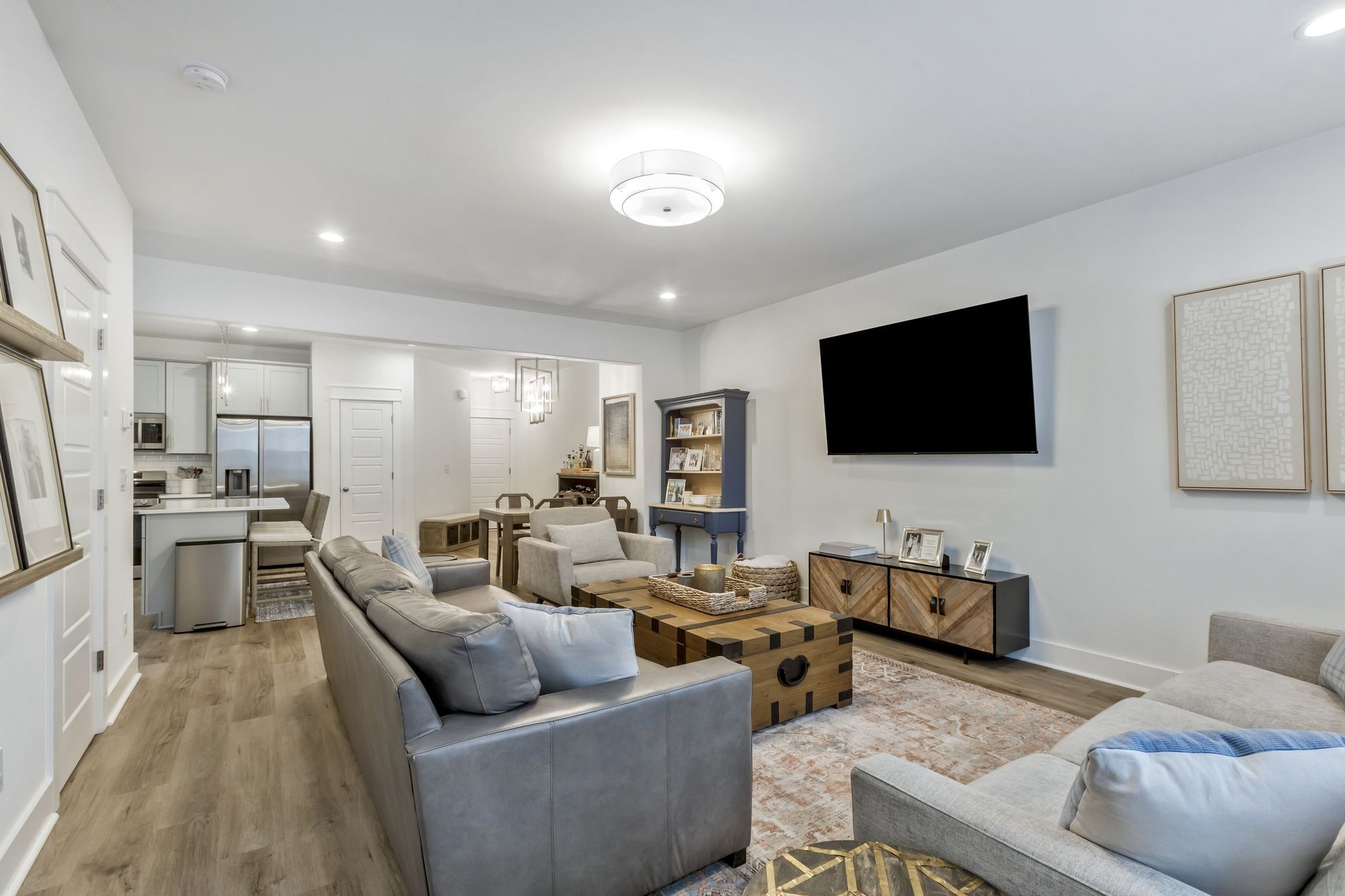 7014 Westside Cir