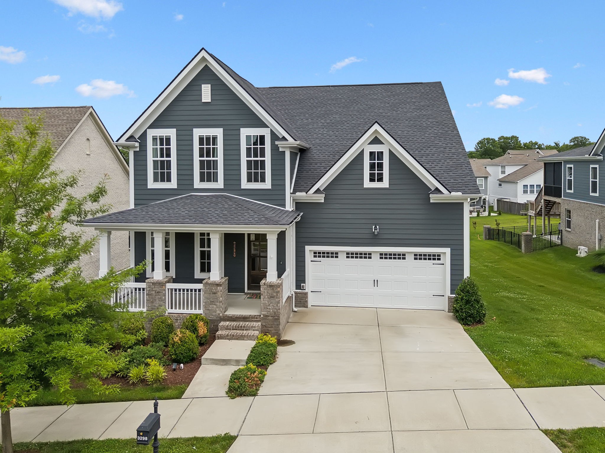 3298 Vinemont Dr