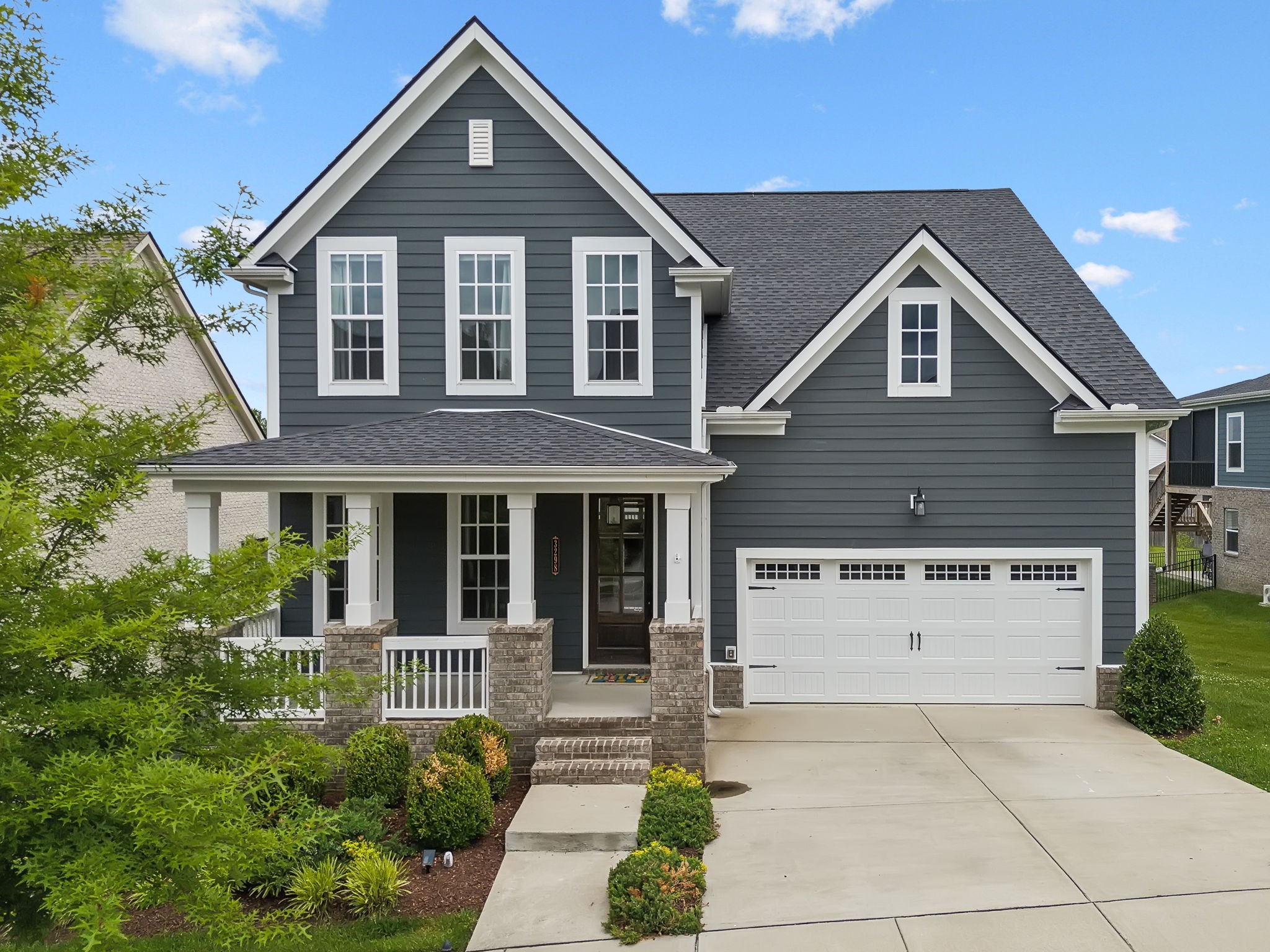3298 Vinemont Dr