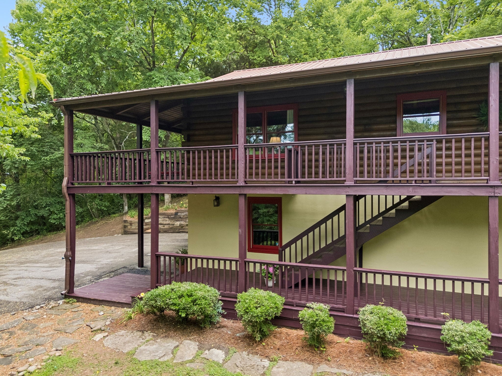 2668 Thompson Station Rd E