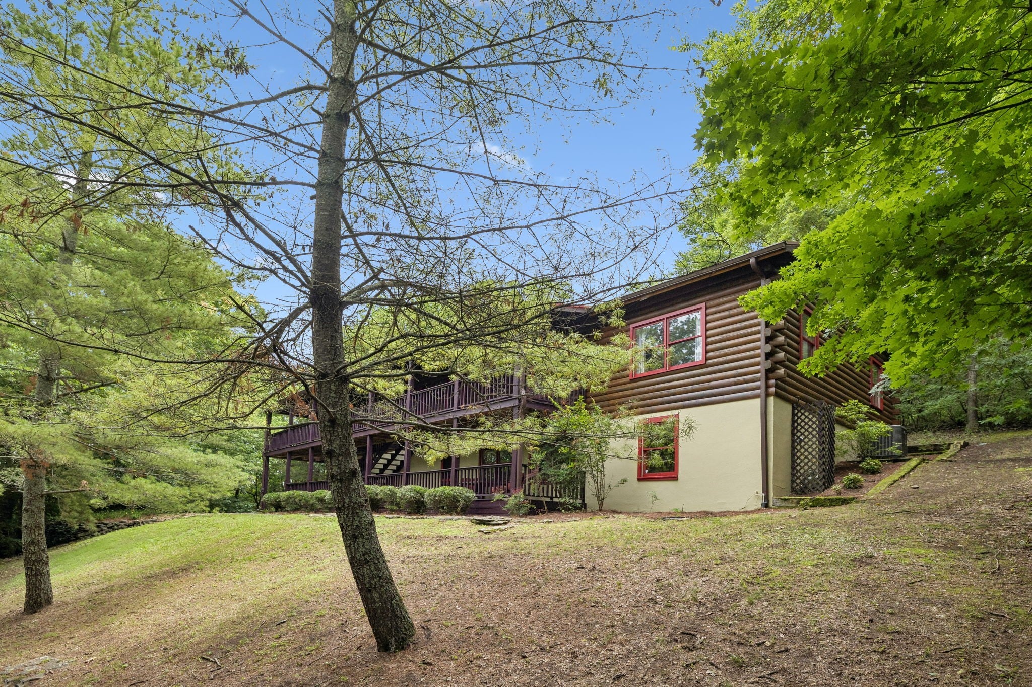 2668 Thompson Station Rd E