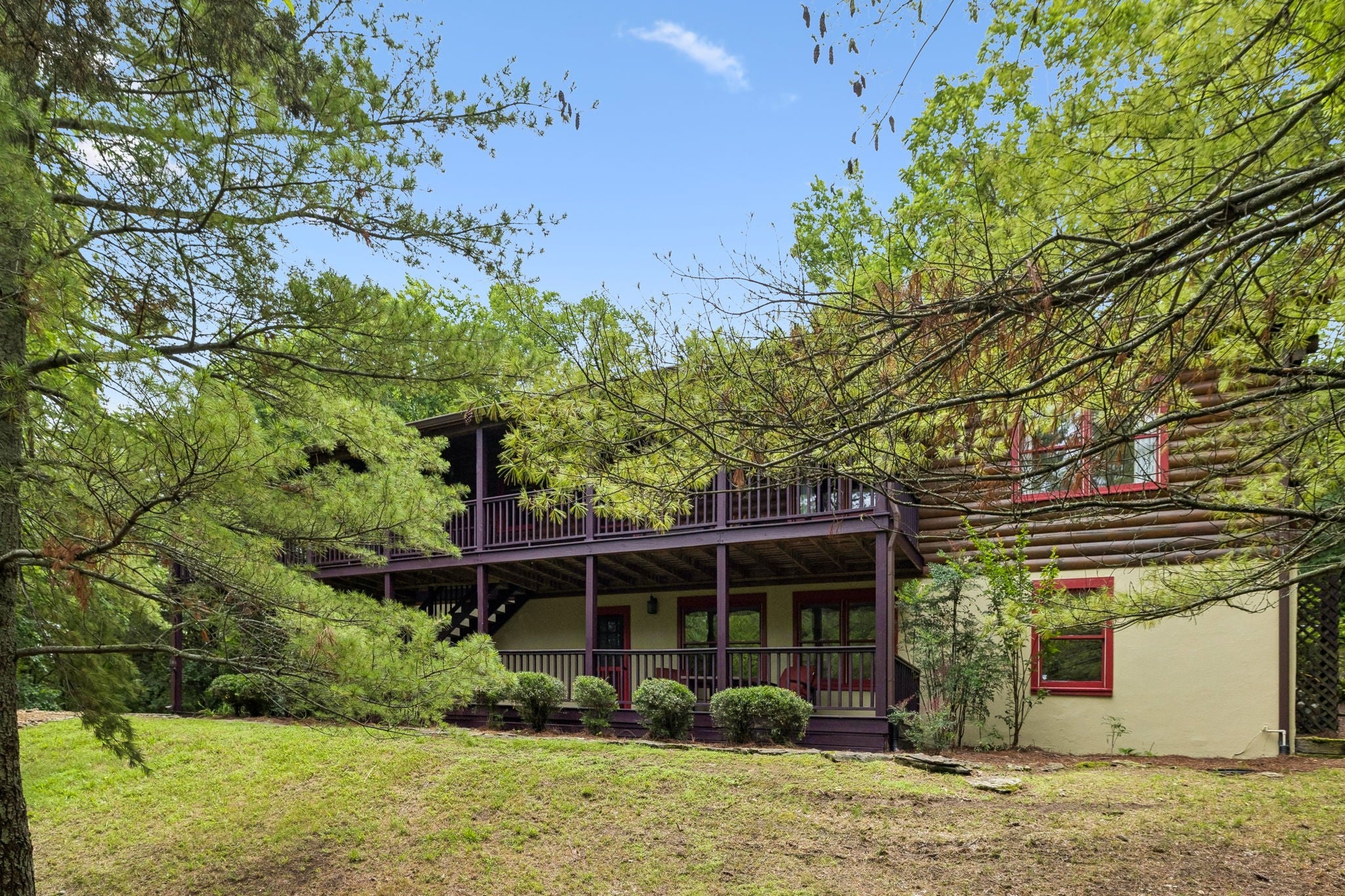 2668 Thompson Station Rd E