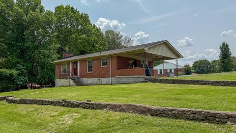2010 Hillcrest St Fayetteville TN 37334