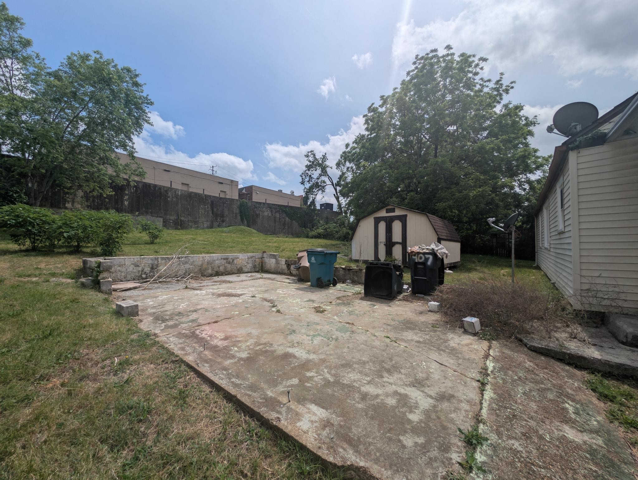 407 W Bend Dr