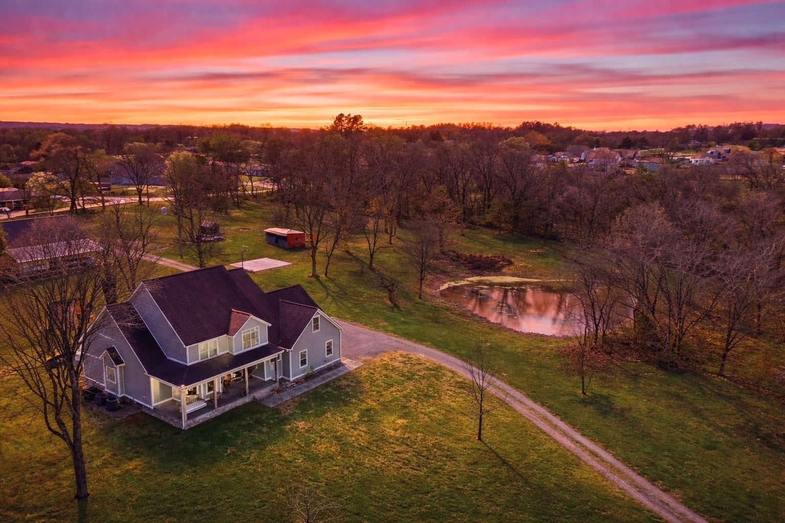 126 Laurelwood Dr