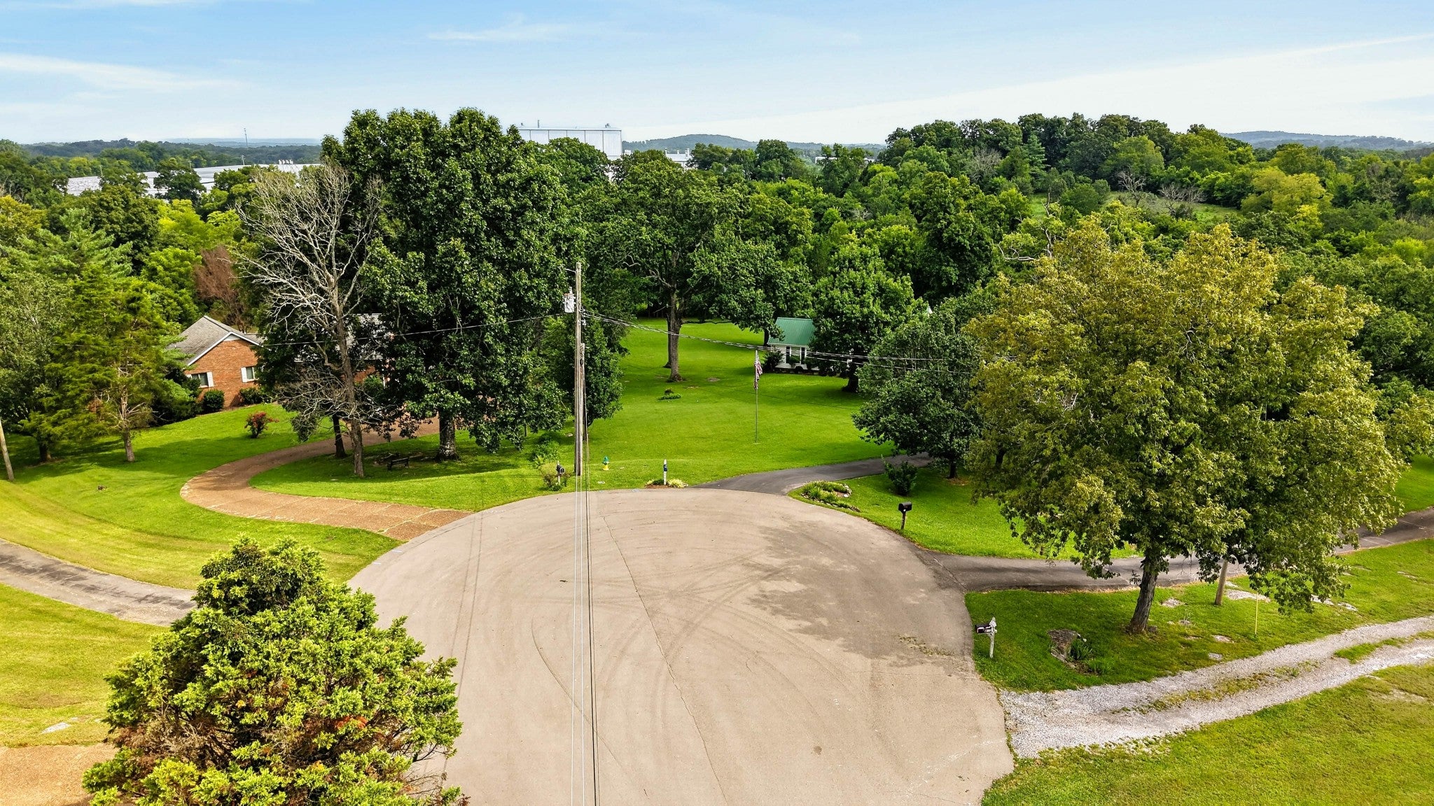 401 Bluegrass Ct