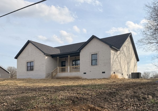 523 Old Hopkinsville Rd